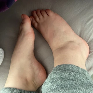 VanessasGirlyFeet&Toes