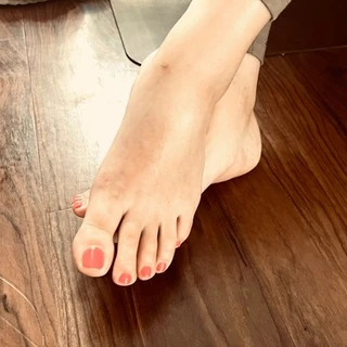 lady toes