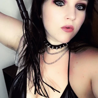 Horrorqueen23pt2