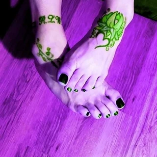 DesireFeet