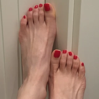 Worship My Tiny Feet