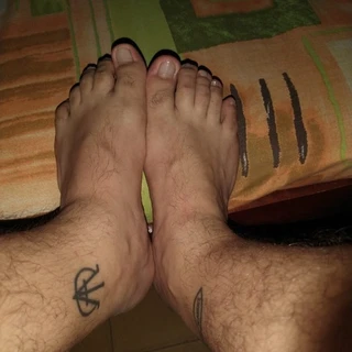 Colombian Feet