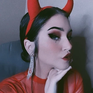 Demoness Mina