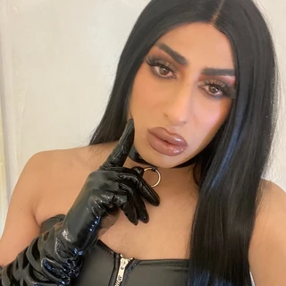 TRANS MISTRESS